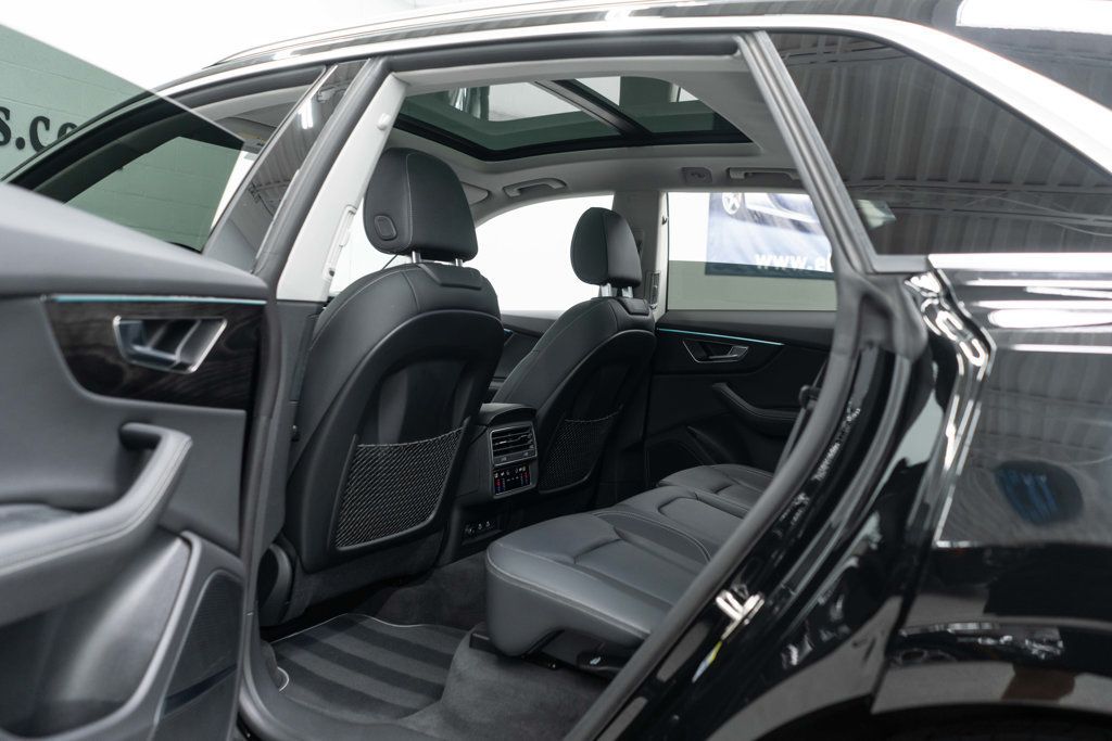 Audi Q8 photo 32