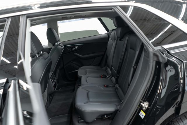 2023 Audi Q8 Premium Plus 55 TFSI quattro - 23074960 - 32