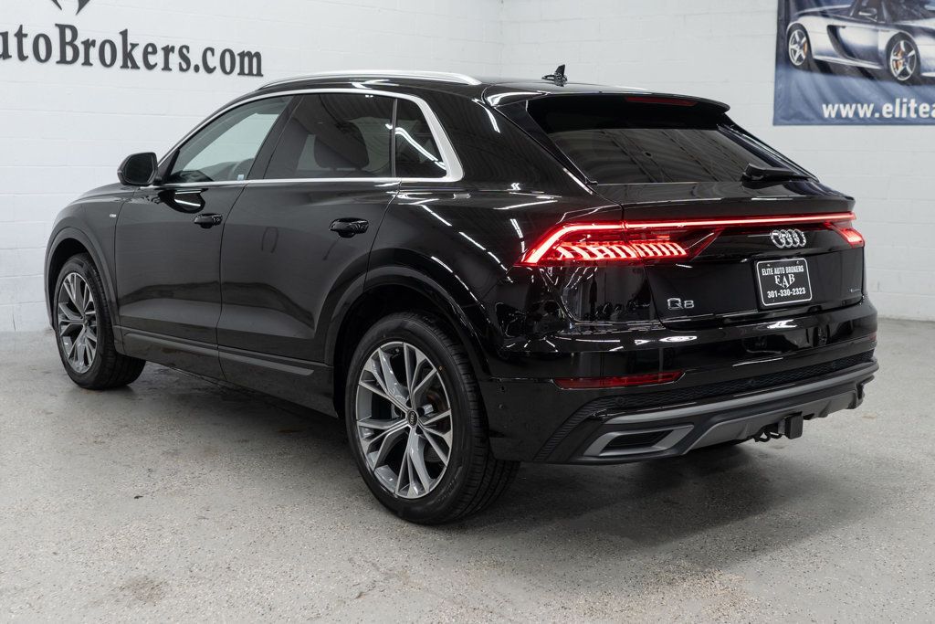 Audi Q8 photo 6
