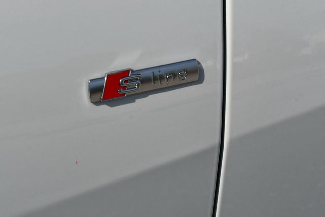 2023 Audi Q8 Premium Plus 55 TFSI quattro W/Executive Package - 22953928 - 10