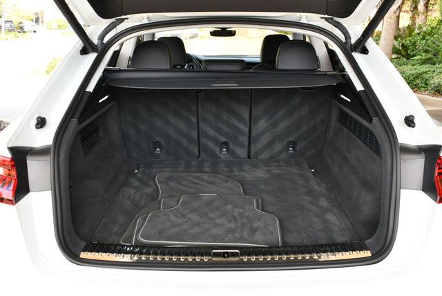 2023 Audi Q8 Premium Plus 55 TFSI quattro W/Executive Package - 22953928 - 16