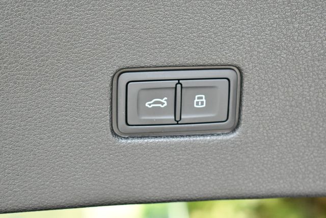 2023 Audi Q8 Premium Plus 55 TFSI quattro W/Executive Package - 22953928 - 17