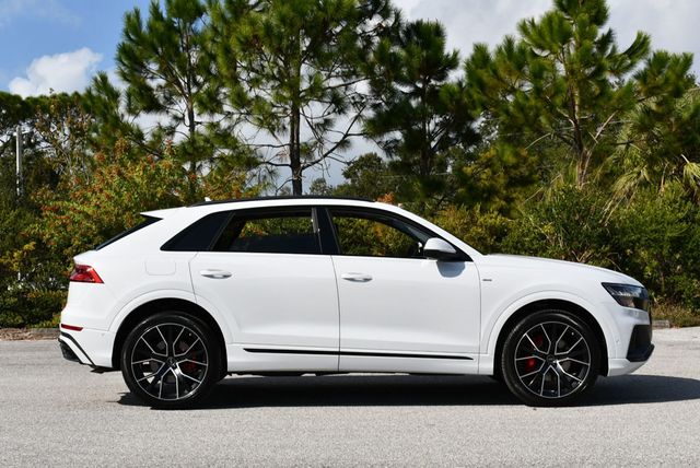 2023 Audi Q8 Premium Plus 55 TFSI quattro W/Executive Package - 22953928 - 31