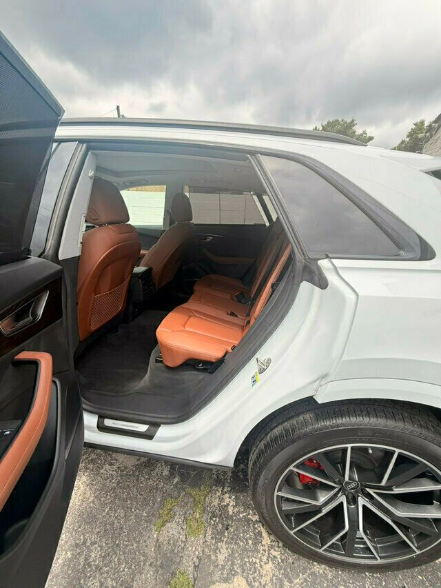 2023 Audi Q8 Premium Plus/Executive Pkg/Heated&Cooled Seats/S-Line Plus Pkg - 22890648 - 12