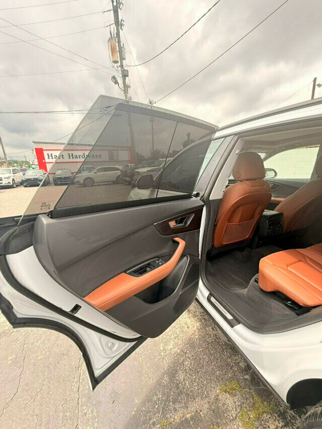 2023 Audi Q8 Premium Plus/Executive Pkg/Heated&Cooled Seats/S-Line Plus Pkg - 22890648 - 13