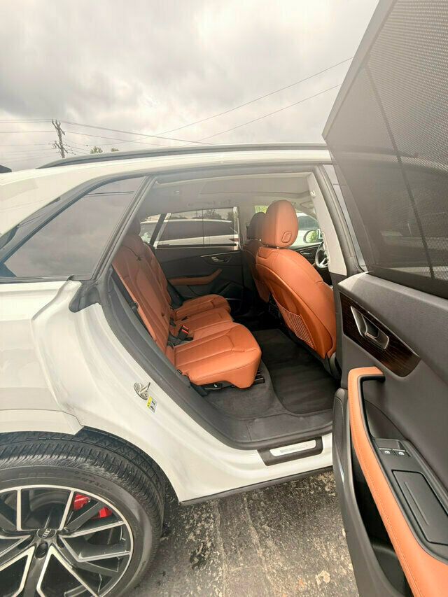 2023 Audi Q8 Premium Plus/Executive Pkg/Heated&Cooled Seats/S-Line Plus Pkg - 22890648 - 17
