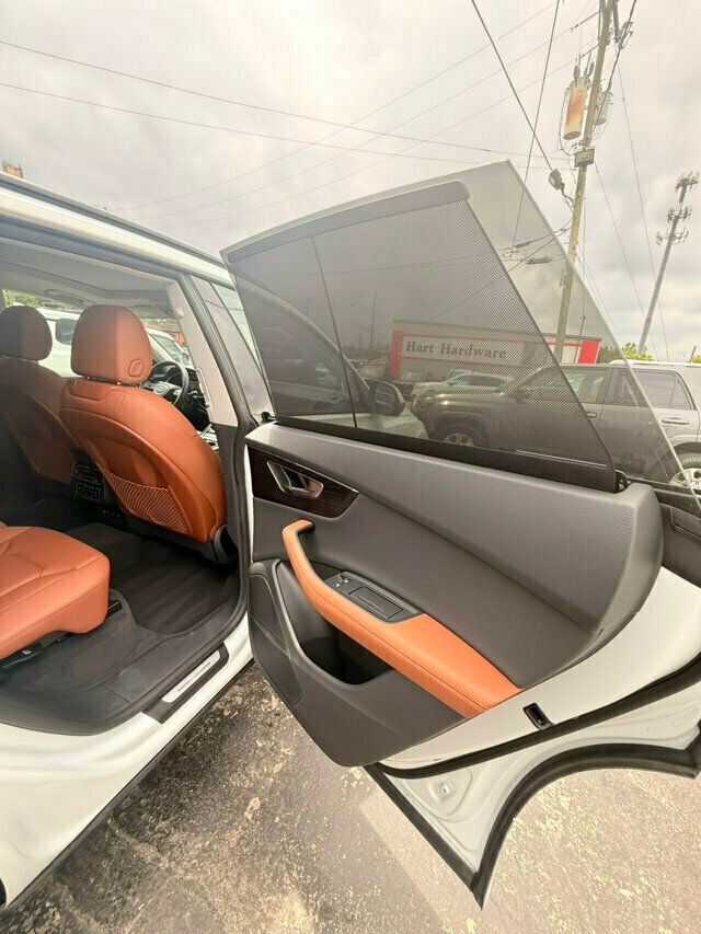 2023 Audi Q8 Premium Plus/Executive Pkg/Heated&Cooled Seats/S-Line Plus Pkg - 22890648 - 18