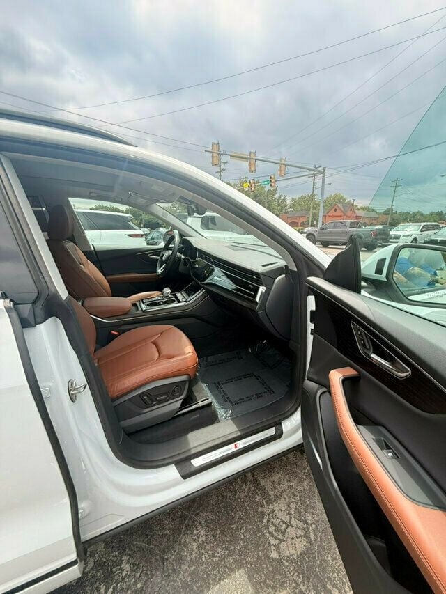 2023 Audi Q8 Premium Plus/Executive Pkg/Heated&Cooled Seats/S-Line Plus Pkg - 22890648 - 19