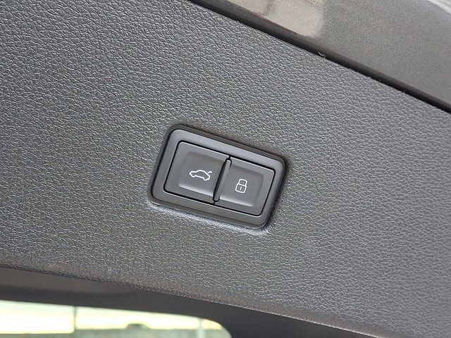 2023 Audi Q8 Prestige 55 TFSI quattro - 22962112 - 28