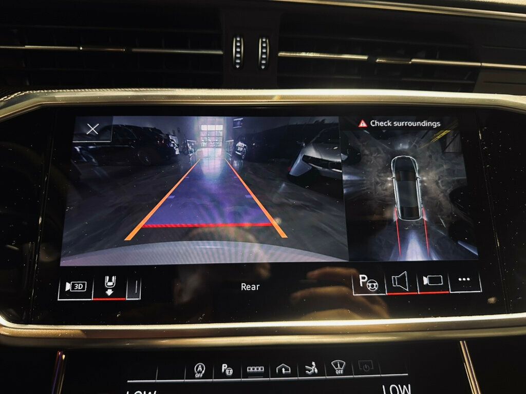 2023 Audi RS 7 DynamicPkg/CarbonOptic/B&O AdvancedSound/RS DesignPkg/SoftClose - 23060137 - 14