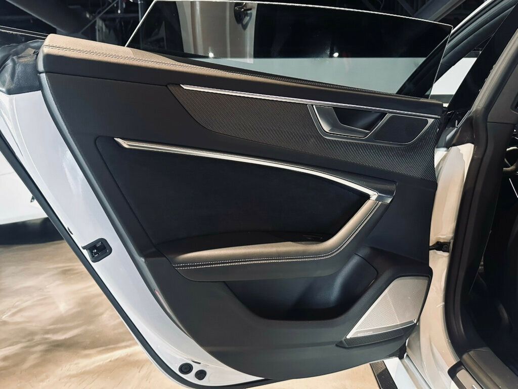 2023 Audi RS 7 DynamicPkg/CarbonOptic/B&O AdvancedSound/RS DesignPkg/SoftClose - 23060137 - 17