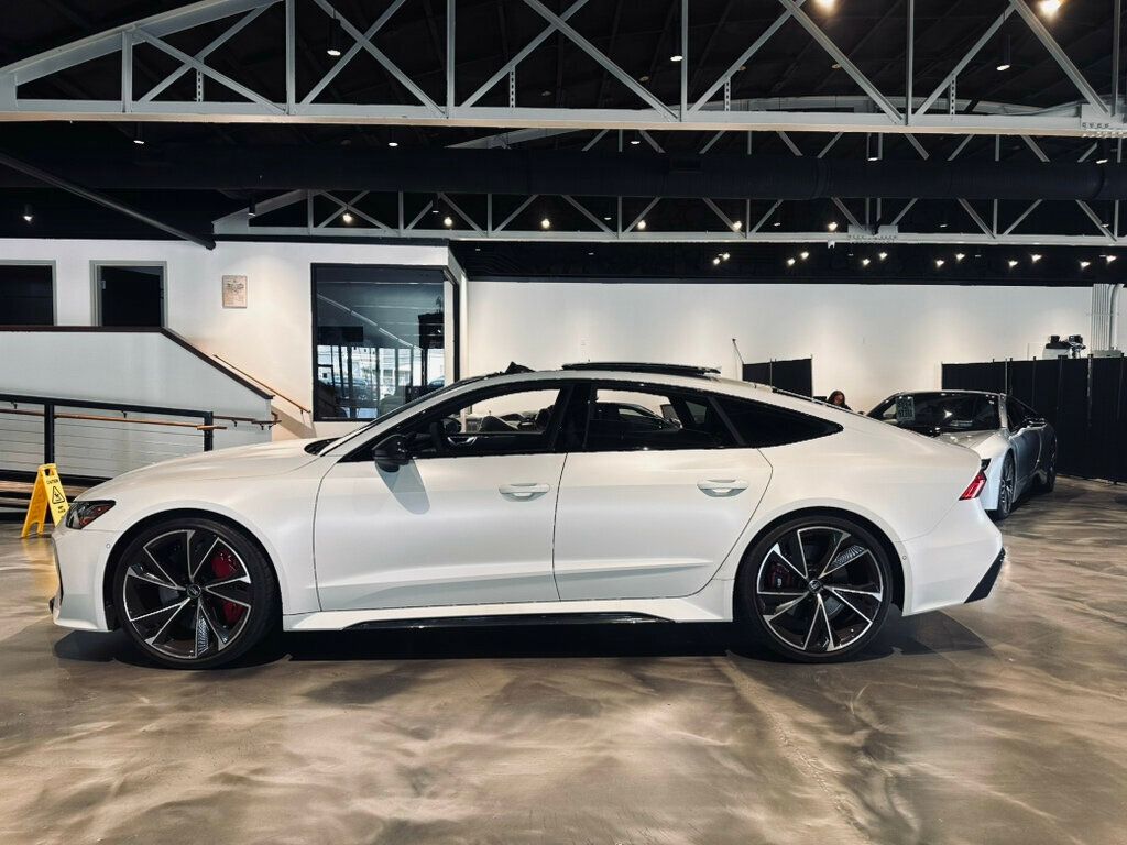2023 Audi RS 7 DynamicPkg/CarbonOptic/B&O AdvancedSound/RS DesignPkg/SoftClose - 23060137 - 1