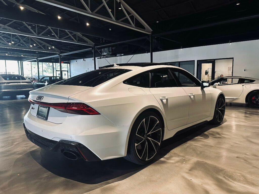 2023 Audi RS 7 DynamicPkg/CarbonOptic/B&O AdvancedSound/RS DesignPkg/SoftClose - 23060137 - 4