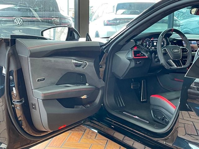 2023 AUDI RS E-TRON GT - Image 23