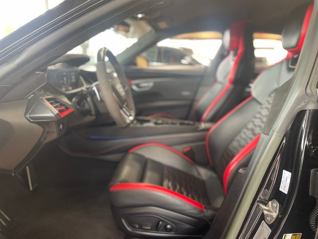2023 Audi RS e-tron GT quattro - 23094795 - 24