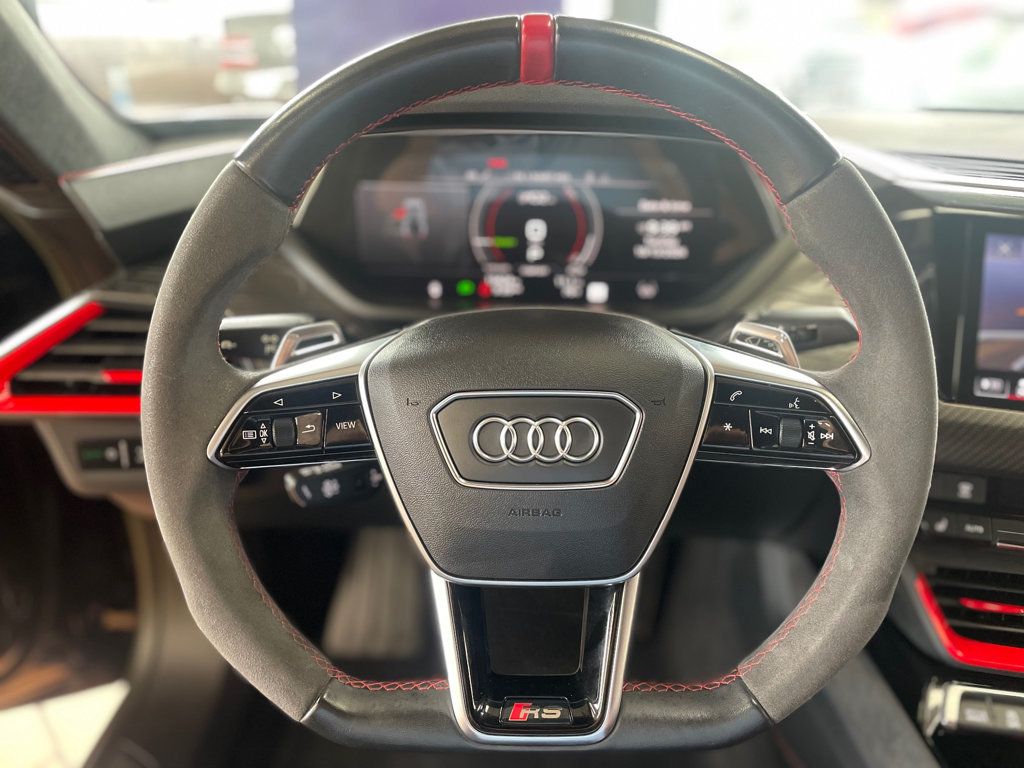2023 Audi RS e-tron GT quattro - 23094795 - 31