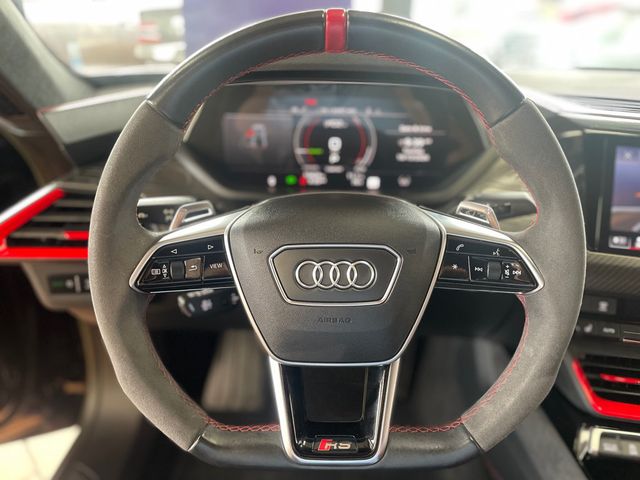 2023 Audi RS e-tron GT quattro - 23094795 - 31