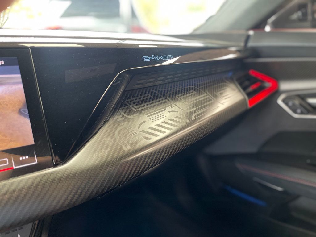 2023 Audi RS e-tron GT quattro - 23094795 - 37