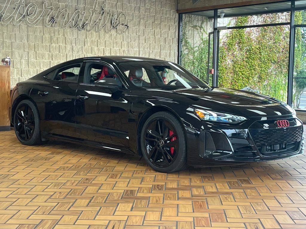 2023 Audi RS e-tron GT quattro - 23094795 - 8