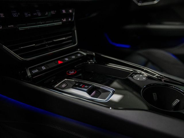 2023 Audi RS e-tron GT quattro - 22952974 - 26