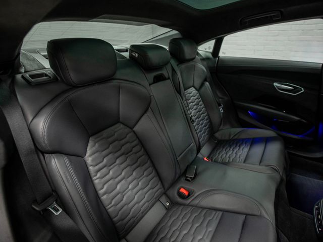 2023 Audi RS e-tron GT quattro - 22952974 - 30