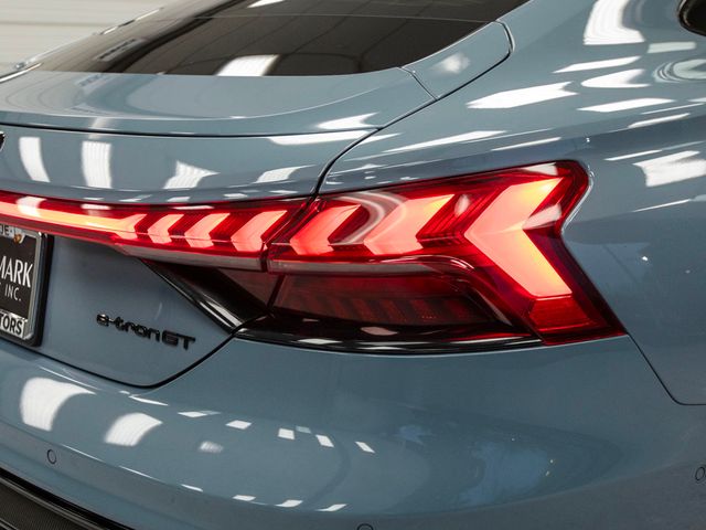 2023 Audi RS e-tron GT quattro - 22952974 - 37