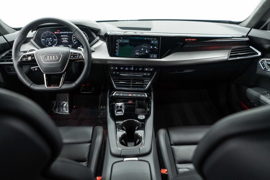 2023 Audi RS e-tron GT Base photo 11