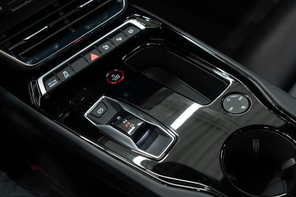 2023 Audi RS e-tron GT Base photo 21