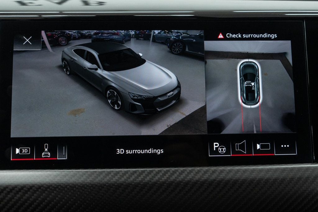 2023 Audi RS e-tron GT Base photo 28