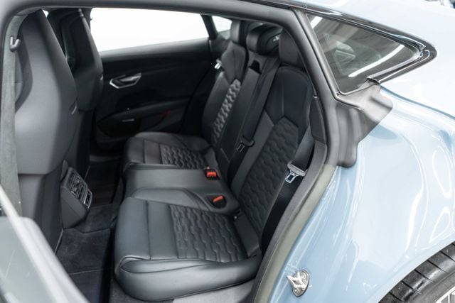 2023 Audi RS e-tron GT quattro - 22921207 - 41