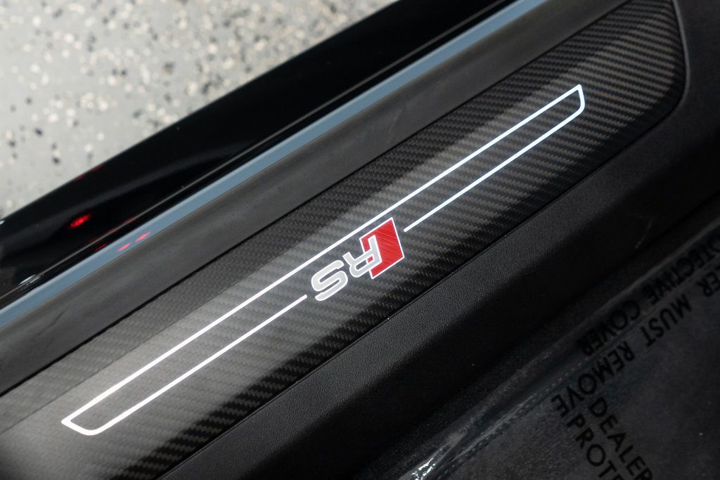 2023 Audi RS e-tron GT Base photo 39