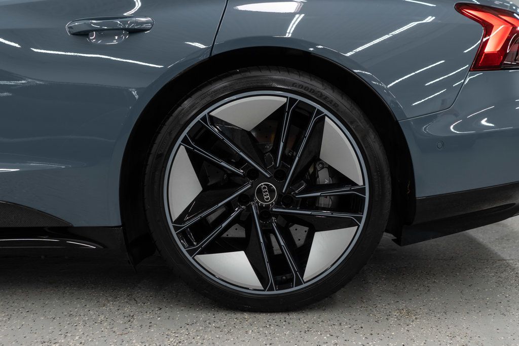 2023 Audi RS e-tron GT Base photo 43