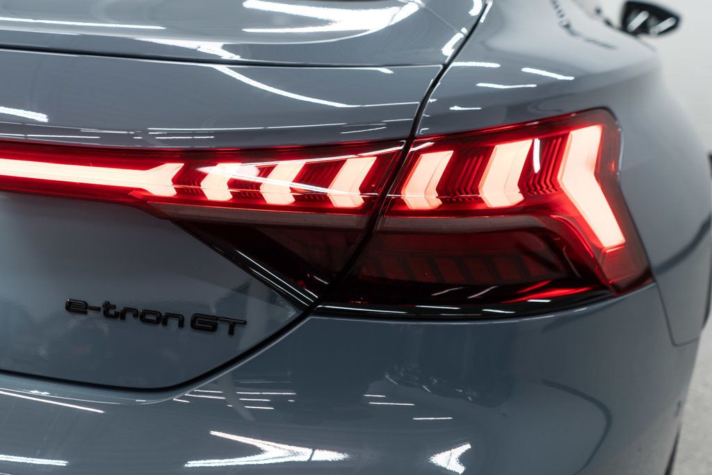 2023 Audi RS e-tron GT Base photo 50