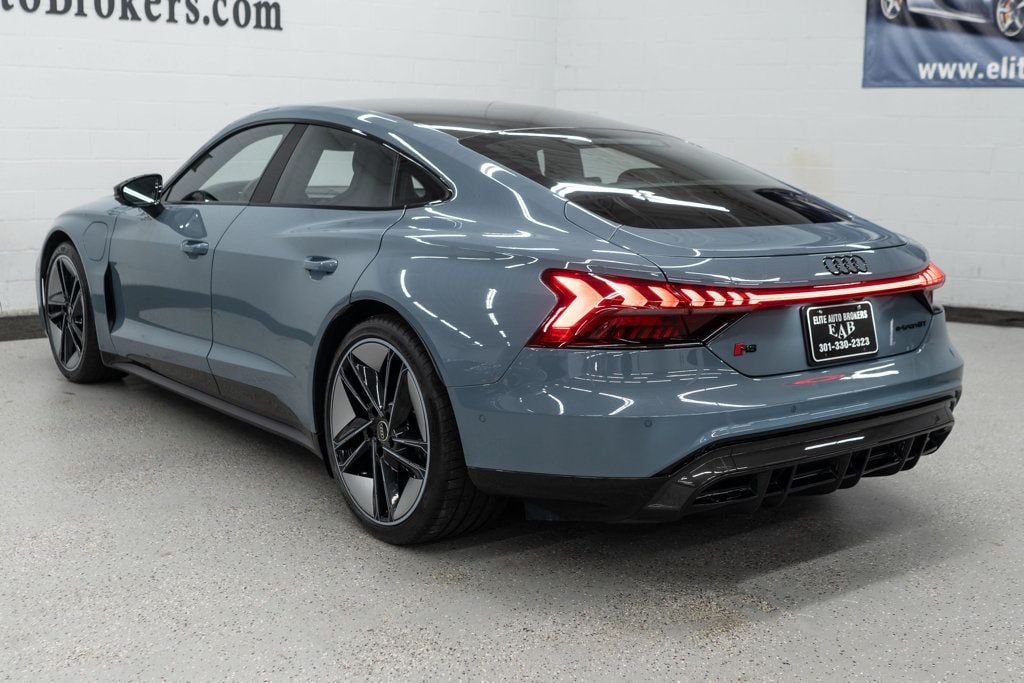 2023 Audi RS e-tron GT Base photo 6