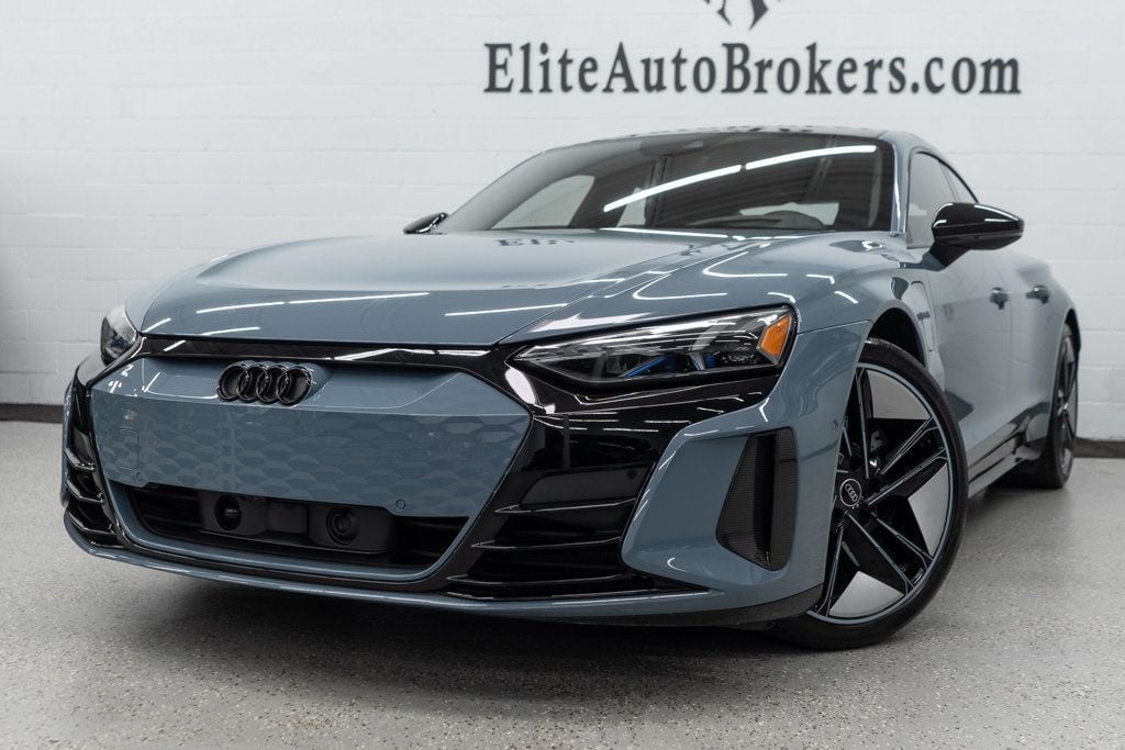 2023 Audi RS e-tron GT Base photo 58