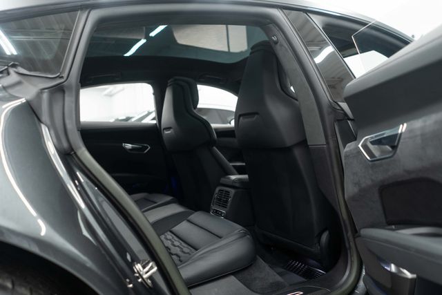 2023 Audi RS e-tron GT quattro - 22974572 - 12