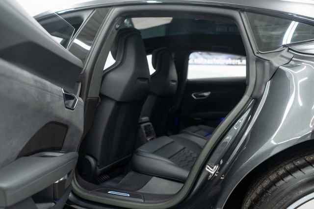 2023 Audi RS e-tron GT quattro - 22974572 - 40