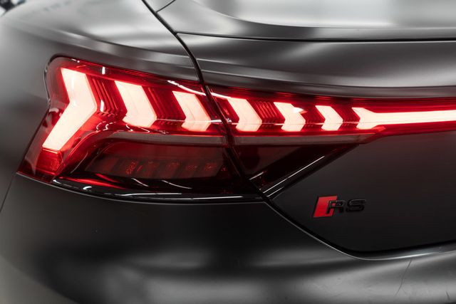 2023 Audi RS e-tron GT quattro - 22974572 - 52