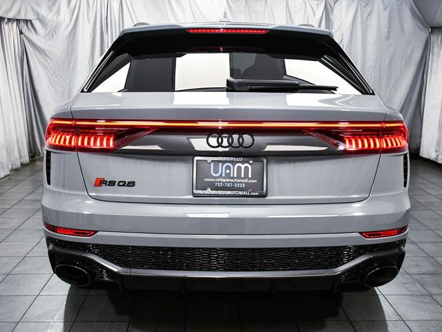 2023 Audi RS Q8