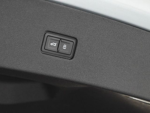 2023 Audi RS Q8 4.0T - 23034837 - 43