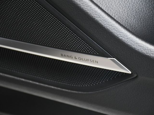 2023 Audi S8 4.0T - 22870910 - 23