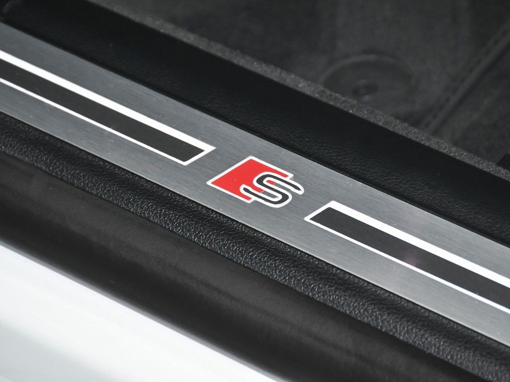 2023 Audi S8 4.0T photo 12