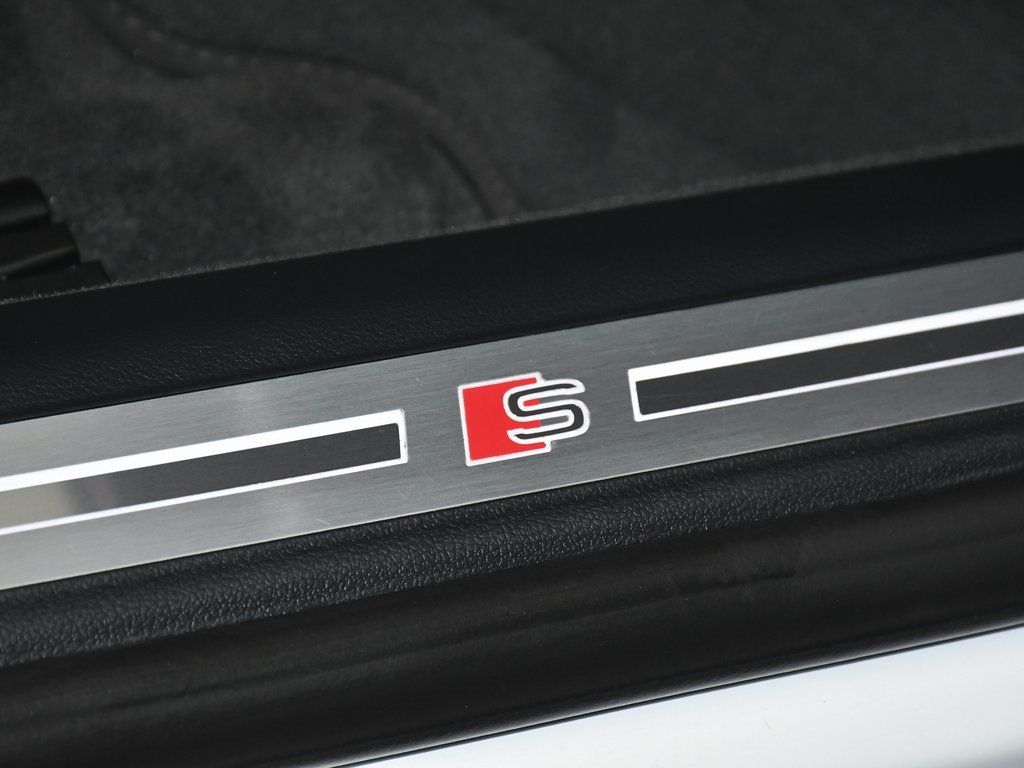 2023 Audi S8 4.0T photo 20