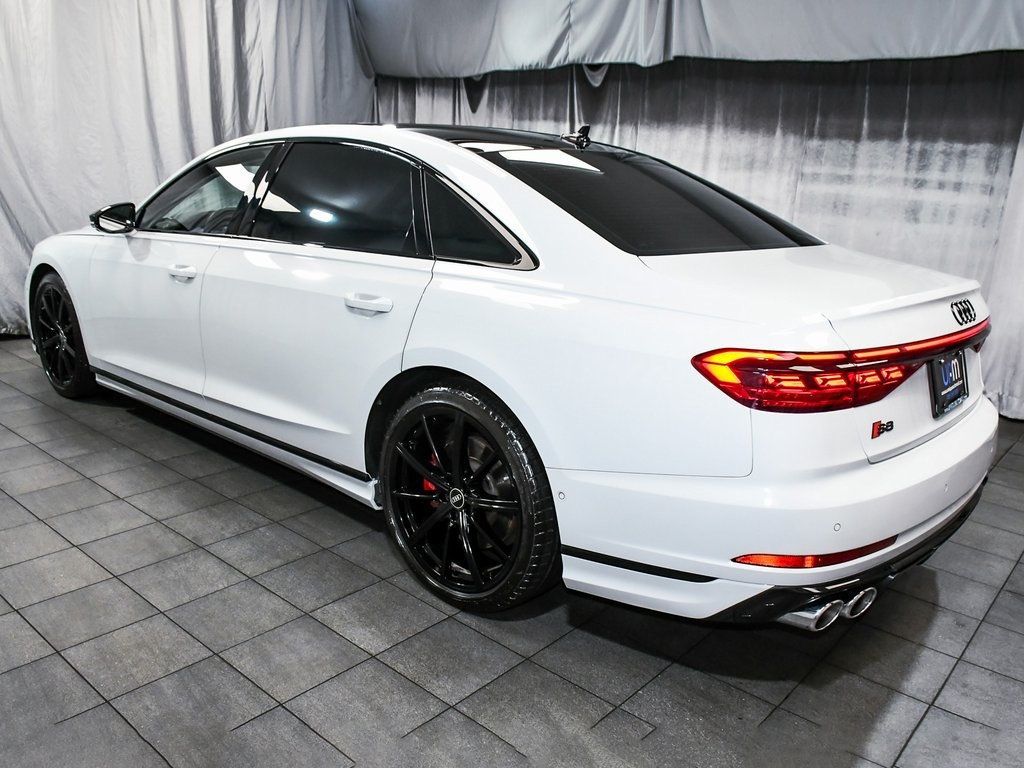 2023 Audi S8 4.0T photo 4