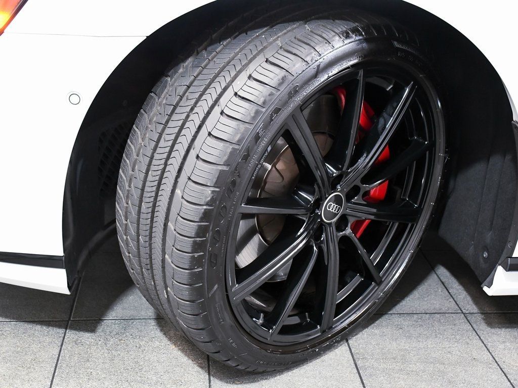 2023 Audi S8 4.0T photo 7