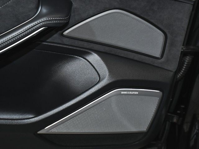 2023 Audi S8 4.0T - 22978456 - 13