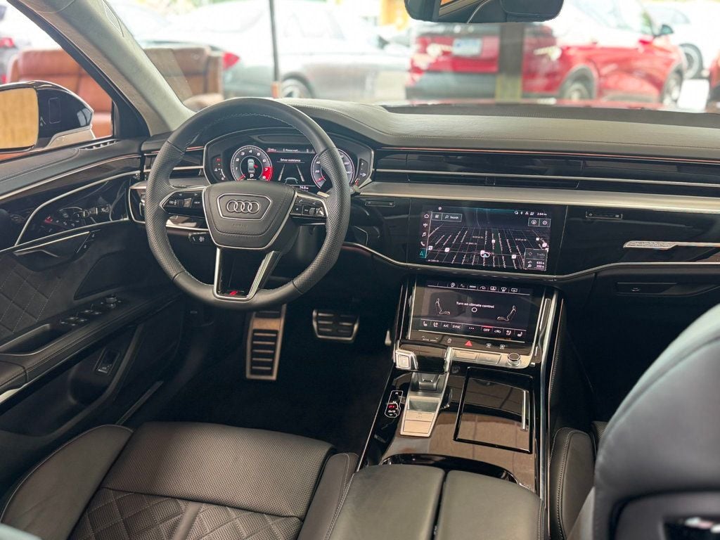 2023 Audi S8 Quattro photo 17