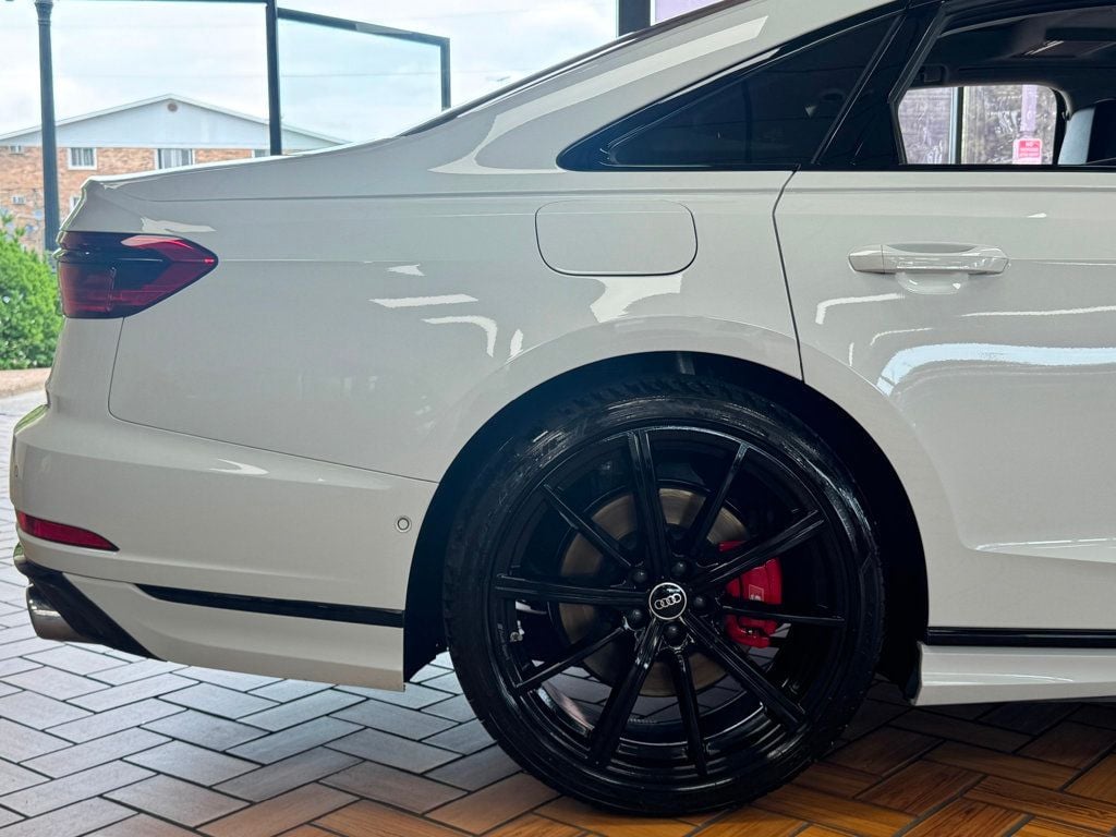 2023 Audi S8 Quattro photo 23