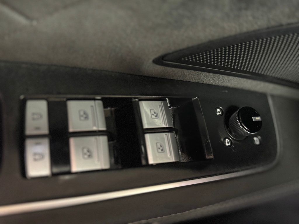 2023 Audi S8 Quattro photo 30
