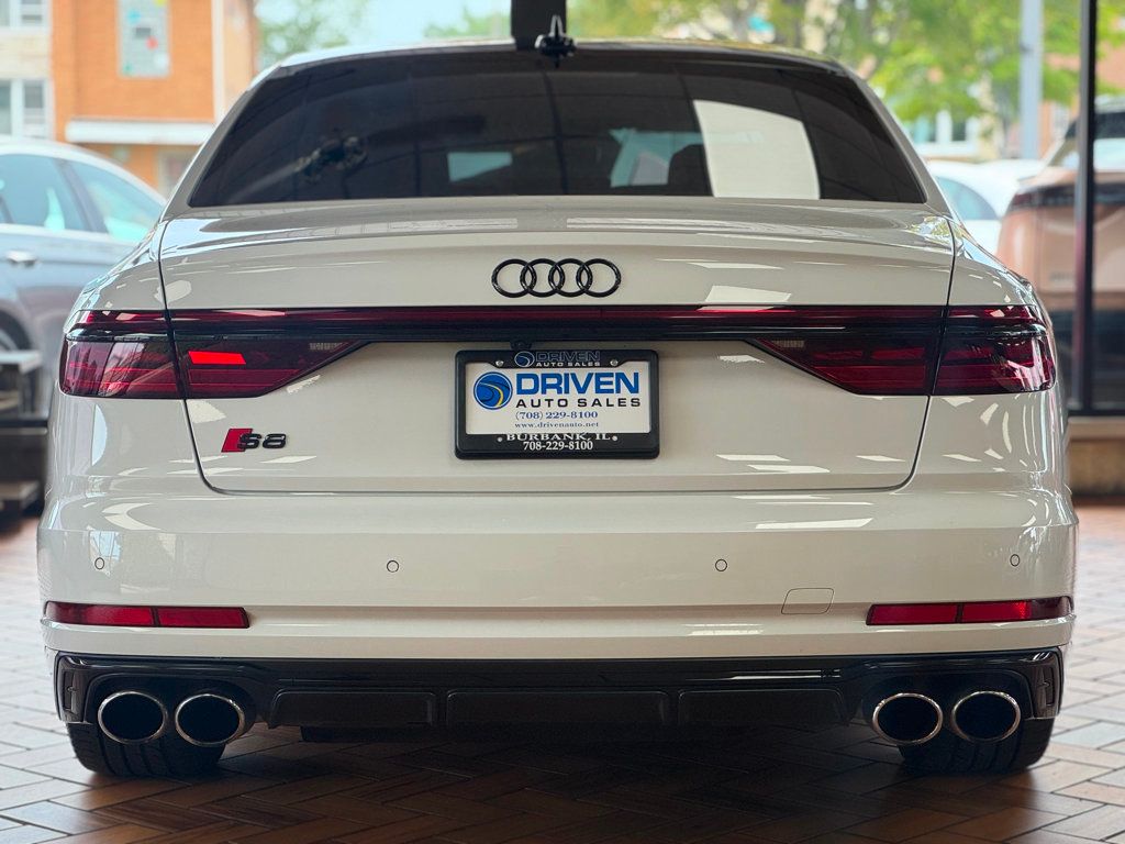 2023 Audi S8 Quattro photo 6